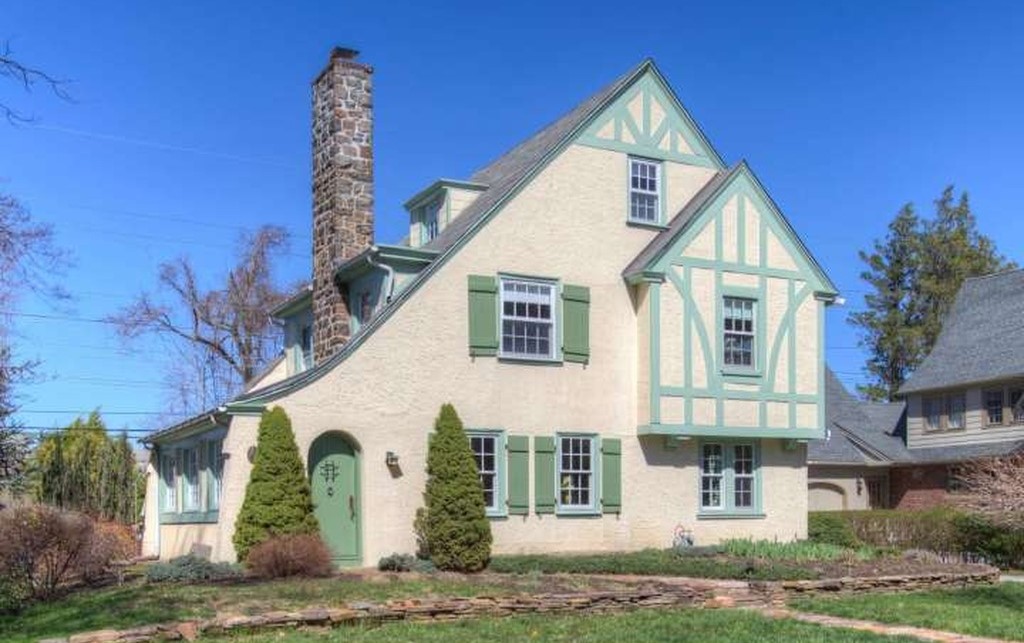 House of the Week: Fairy-Tale Cottage in Villanova