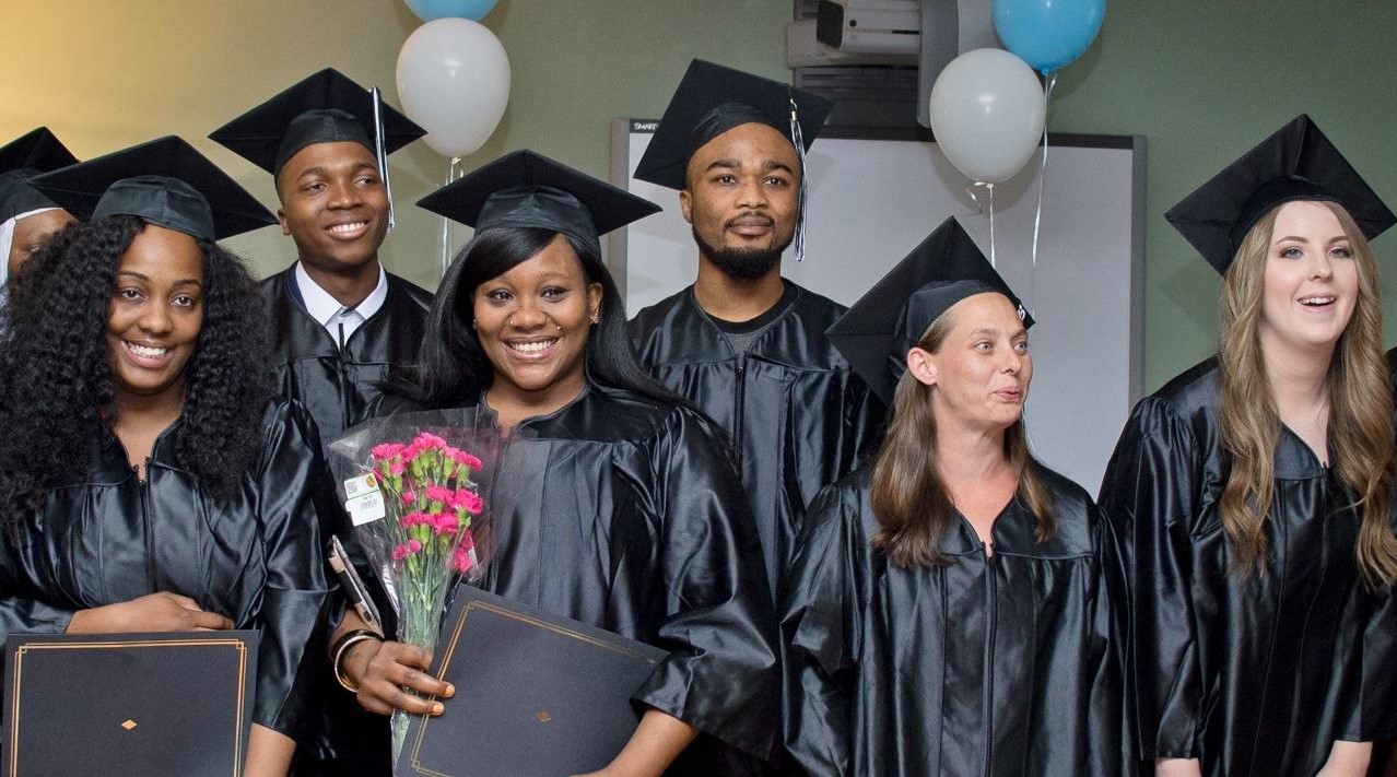 A group of GED graduates.
