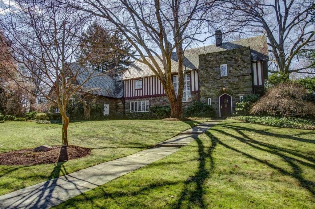 DNB First House of the Week: Grand Tudor of Stone, Stucco in Swarthmore