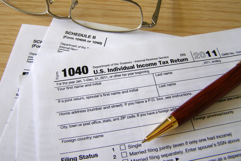 Looking to Do Your Own Federal, State Income Taxes? Try TurboTax 