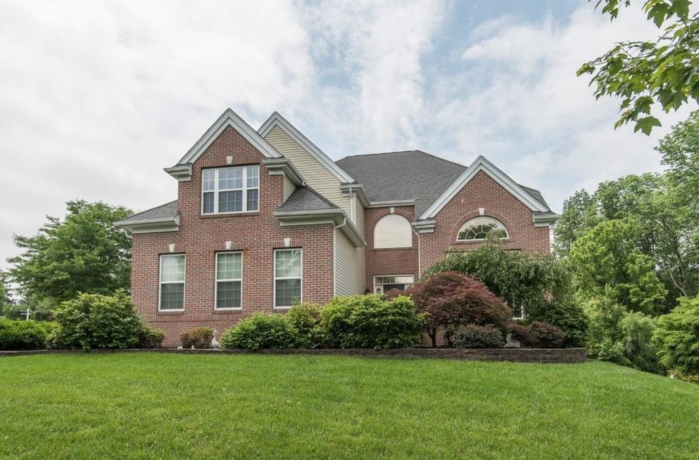 DNB First House of the Week: Lovingly Maintained Colonial in Aston