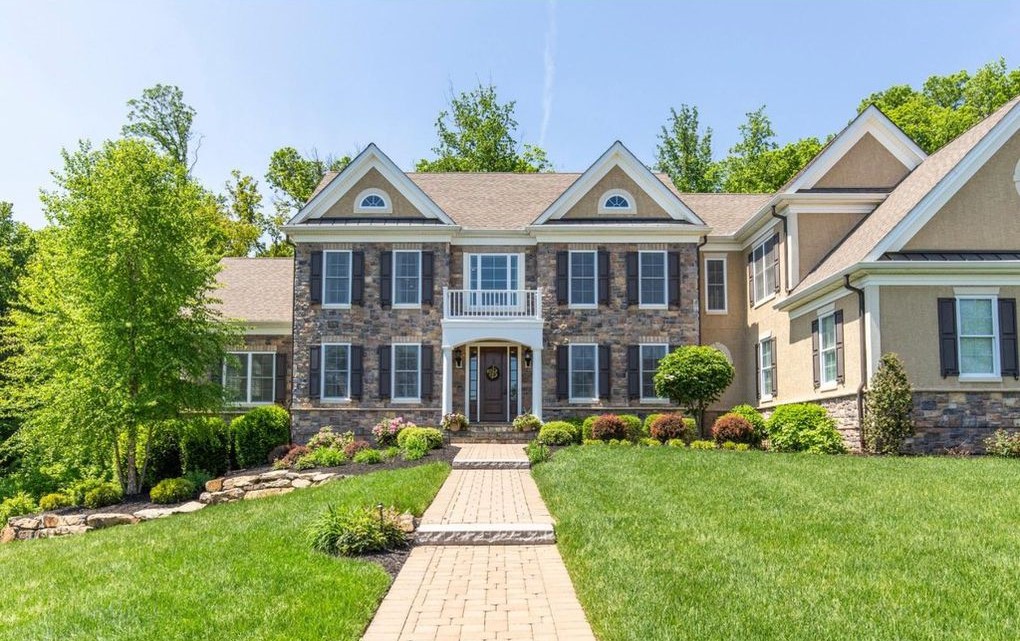 DNB First House of the Week: Upscale Colonial in Glen Mills