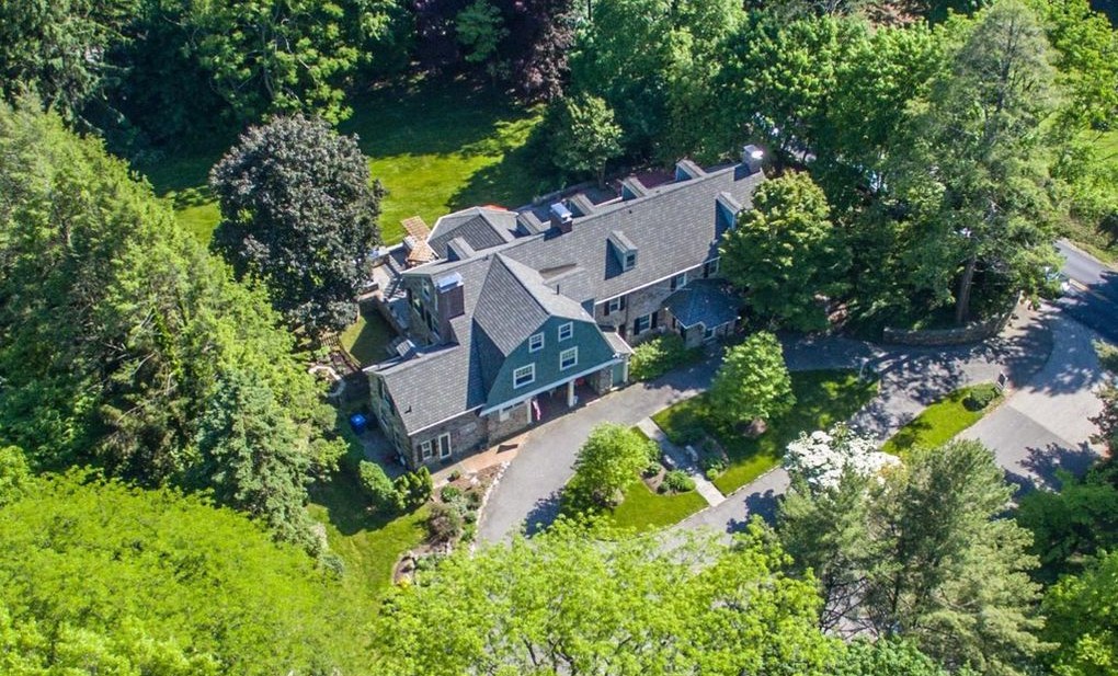 DNB First House of the Week: Stone Estate Built in 1763 in Wallingford
