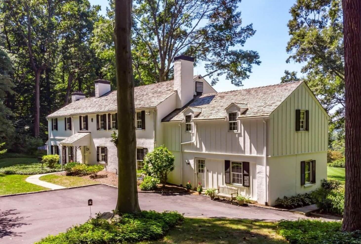DNB First House of the Week: Beauty, Privacy of Country Living in Newtown Square