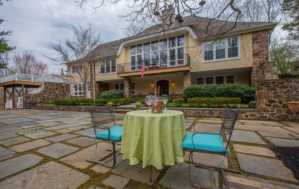 DNB First House of the Week: Converted Barn Originally Built in 1850 in Cheyney