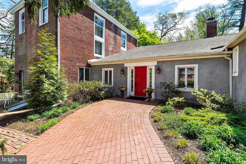 Historic Home With Frank Furness Library For Sale in Wallingford.