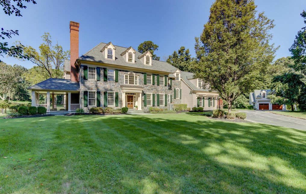 DNB First House of the Week: Elegant Manor on Aronimink Fairway in Newtown Square