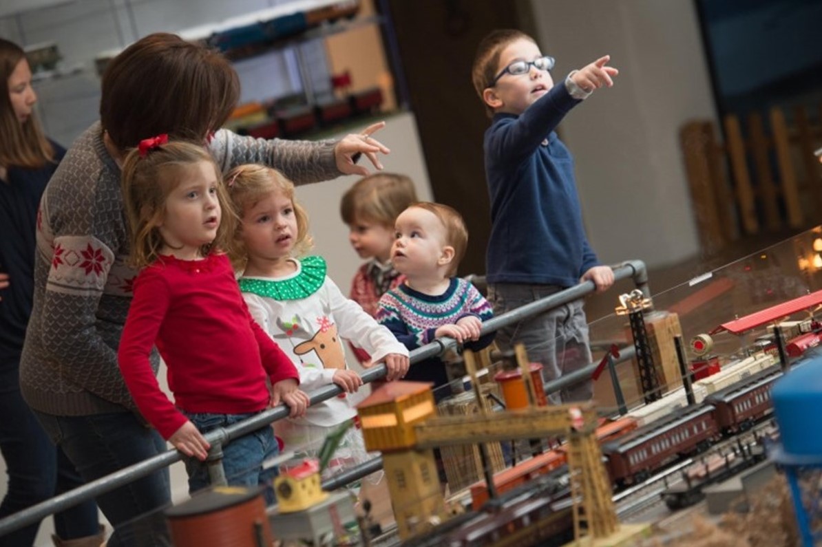 Former Train Conductor Brings Holiday Joy with Brandywine River Museum’s Model Train Display