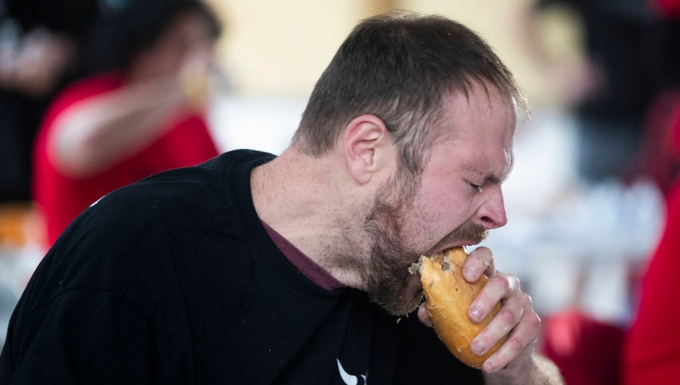 4 Feet of Cheesesteak Consumed in About 3 Minutes Wins Man a Trip to Cancun