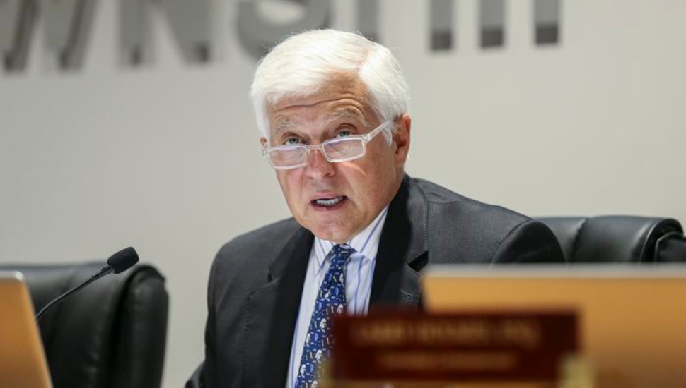 Andy Lewis, a former Delaware County councilman and Haverford commissioner, has died.