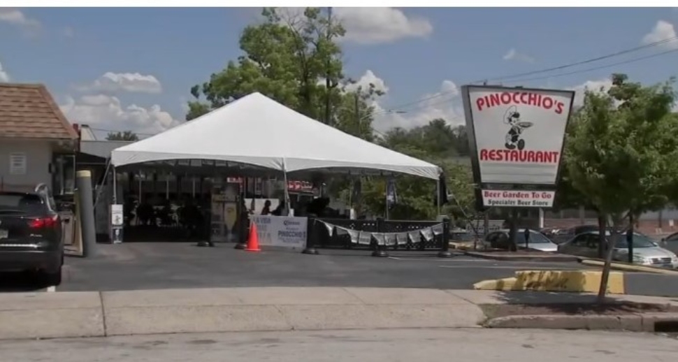 Pinnochio's in Media has a big tent for outside dining.