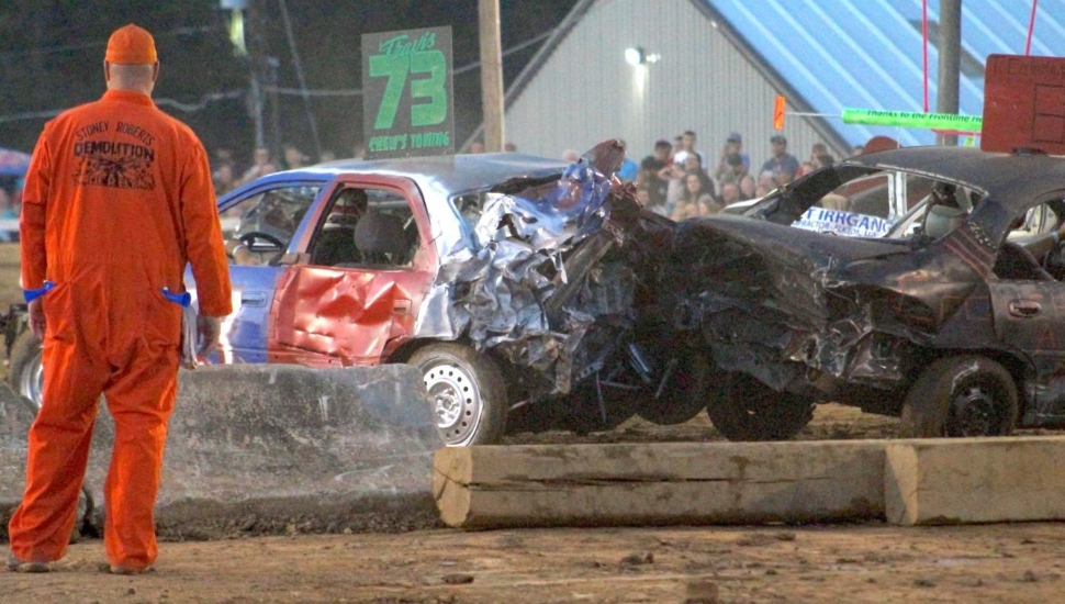 Landenberg couple loves demolition derbies