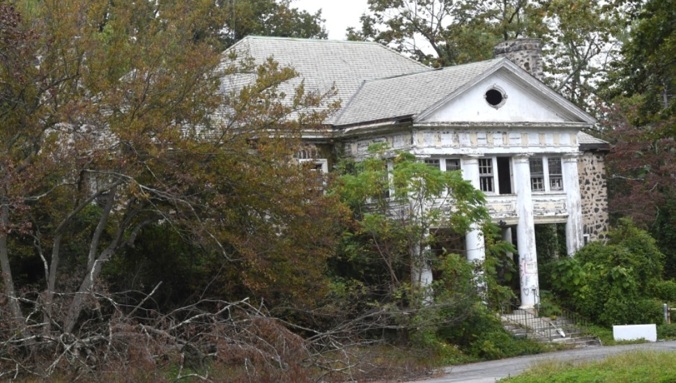The abandoned Sleighton Farm School