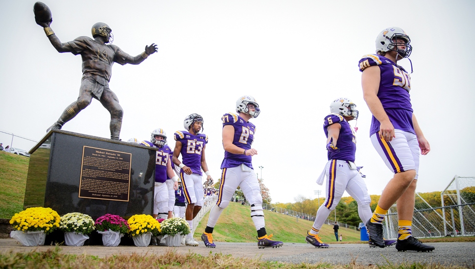 football statue
