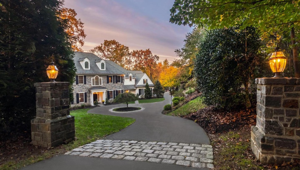 The entrance to 124 Cove Lane in Media.
