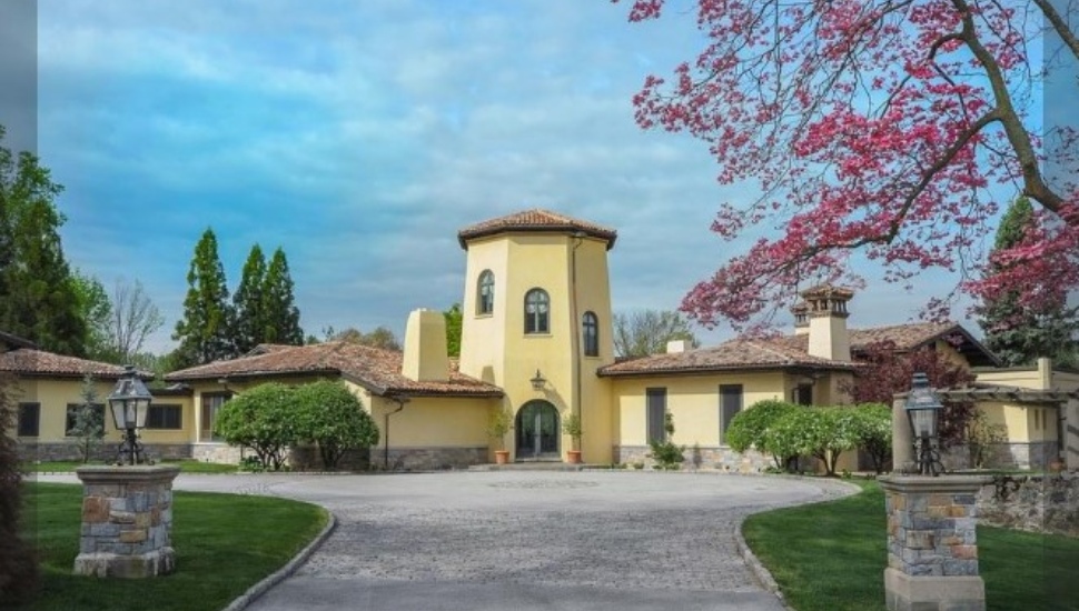 The exterior of Casa Pacifica, a home in Newtown Square heading to auction.