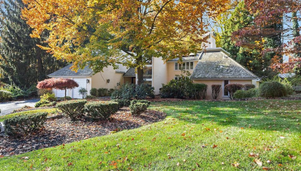 306 Valley Place in Wayne