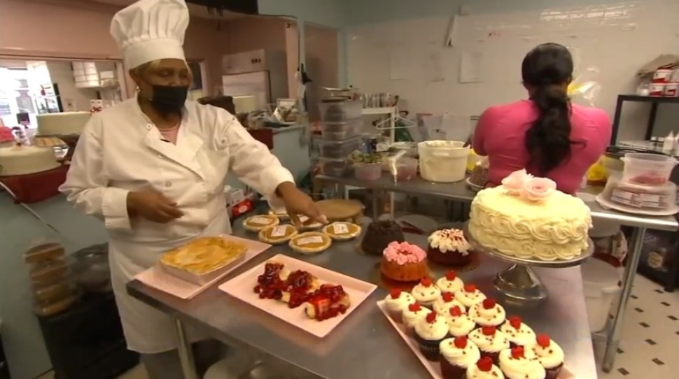 The family of Pamela Thornton working at Pound Cake Heaven.