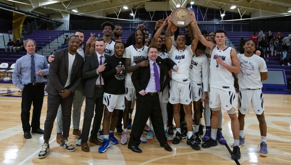 basketball team celebrating championship