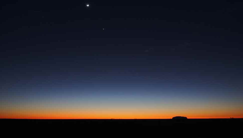 blue-orange-yellow sky and a daylight saving view