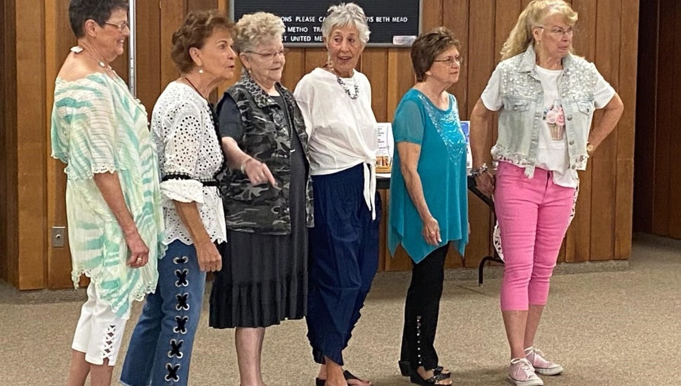 Gerrie Wall, Joyce Lyons, Barbara Chavez, Pat Trevino, Eleanor Carpenter and Ruthie Prior