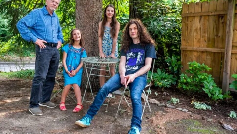 Kurt Vile with his father, Charlie, and his daughters Delphine (left) and Awilda,
