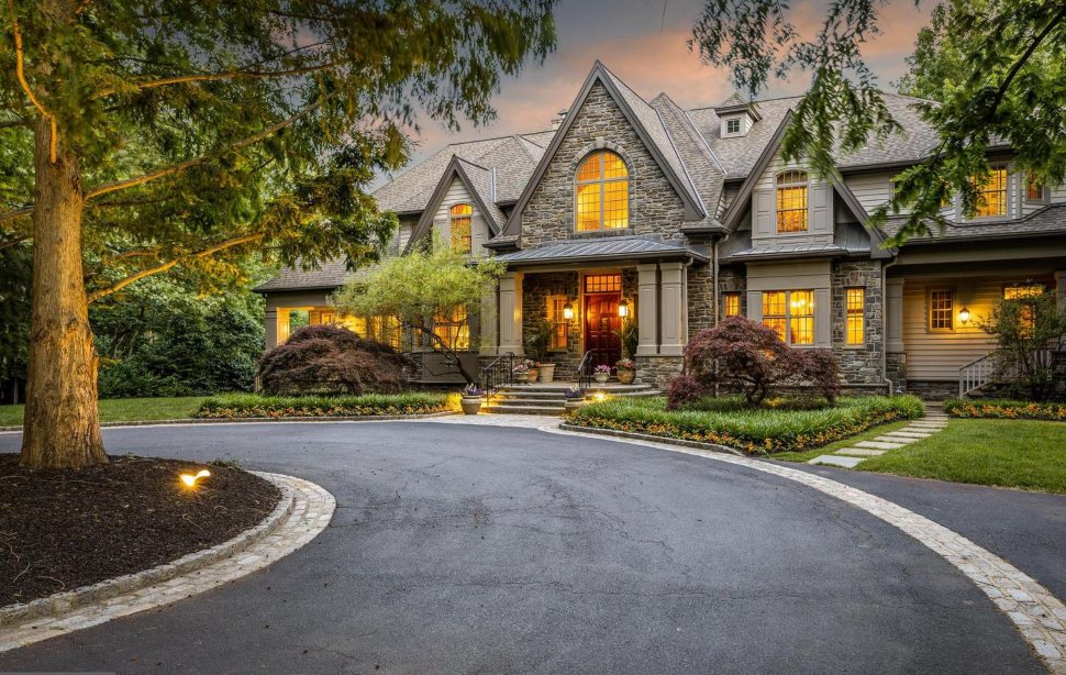 The driveway and front property of 894 Parkes Run Lane in Villanova.