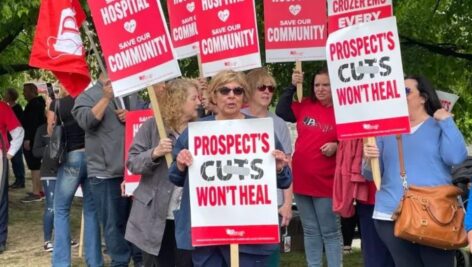 Angela Neopolitano, president of the Delaware County Nurses Association, in a May protest outside DCMH.