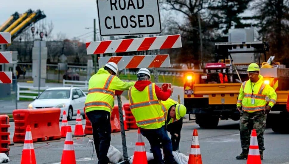PennDOT crews posting signs closing the Rt. 420 bridge
