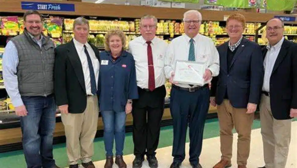John Hallinan receives recognition as IGA's Retailer of the Year