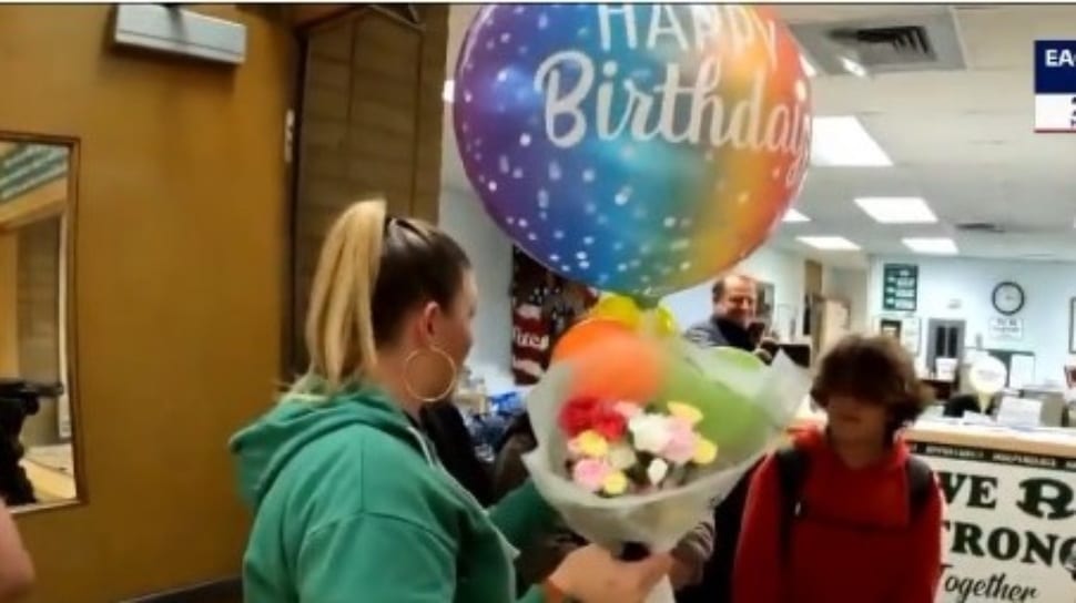 Keena Ciavarelli expresses her thanks to Michael Kovtonuk.