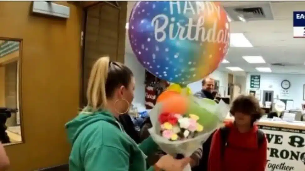 Keena Ciavarelli expresses her thanks to Michael Kovtonuk.