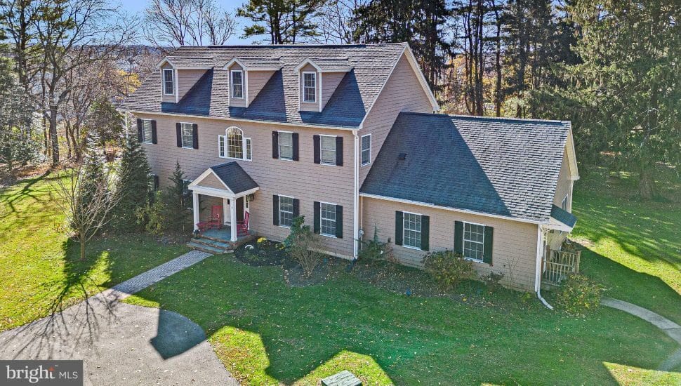 A private Colonial home in Glen Mills