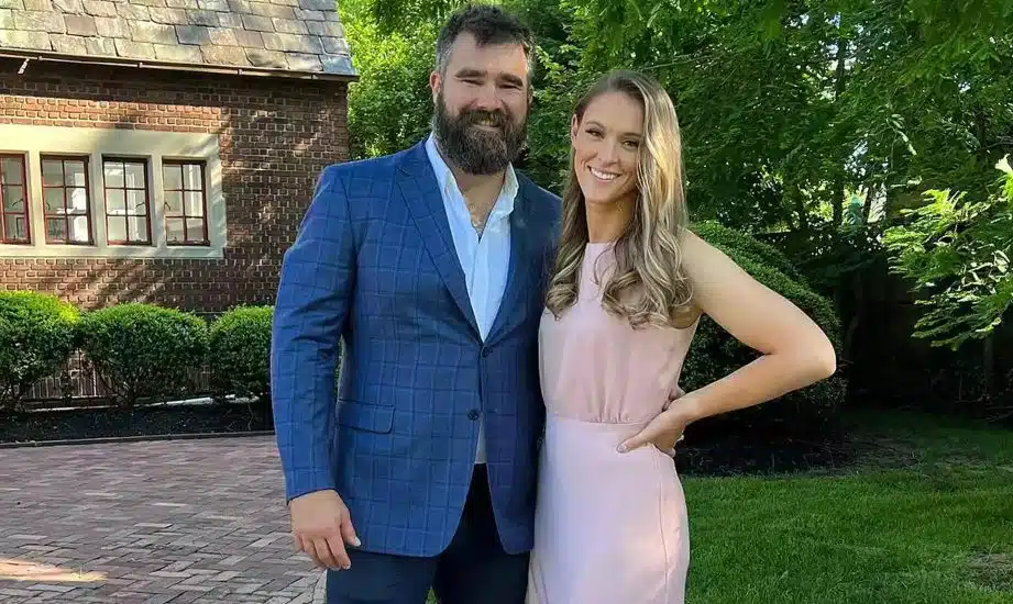 Jason and Kylie Kelcie pose for a photo before Kylie delivered their third daughter, Bennett