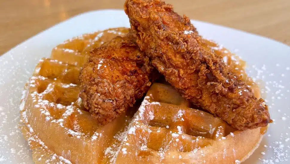2 Delco Spots Make Inquirer List of Best Fried Chicken Sandwiches