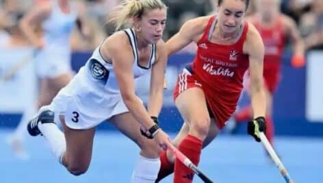 Ashley Sessa (left) competes in the FIH Hockey Pro League