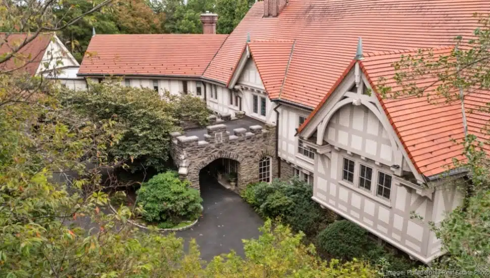 Amelia Earhart Once Spent Time at This Local 150 Year-Old Estate