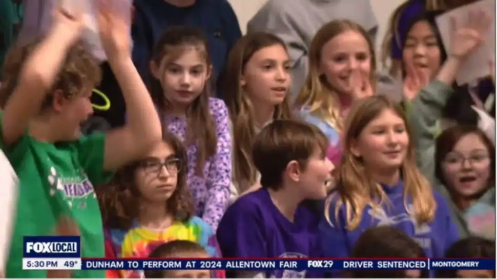 A crowd of enthusastic students from Indian Lane Elementary School in the Rose Tree-Media School District.