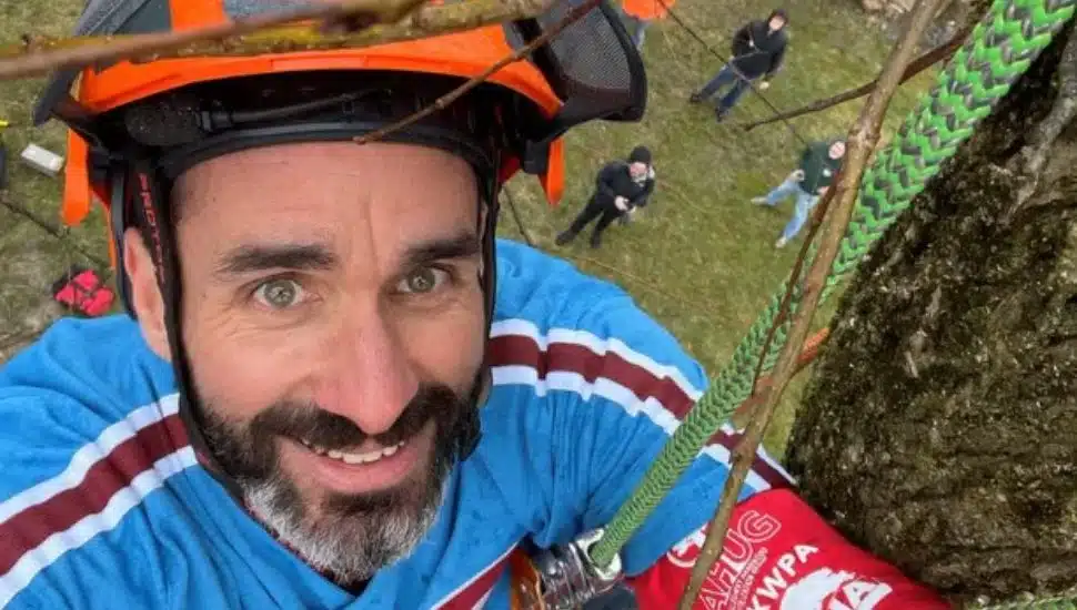 Arborist Adds Delaware County and Philadelphia to Tree-Climbing Quest