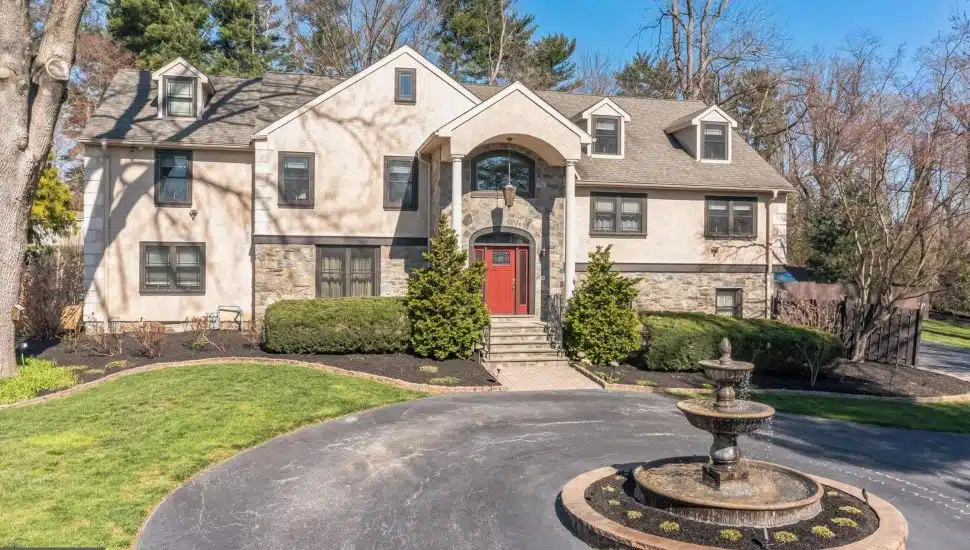 A Wallingford colonial is for sale.