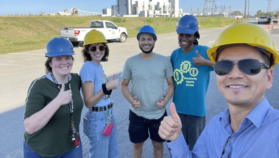 Widener students working with civil engineering associate professor Xiaochao Tang Partnered with DELCORA to develop geopolymer cement using sewage sludge ash.