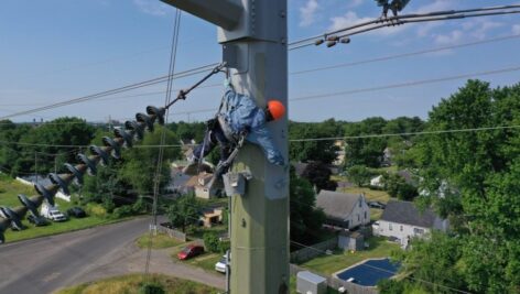 Painting Electric Transmission Towers