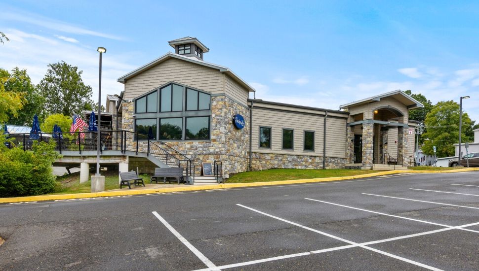 The restaurant Dockside Bensalem, which closed suddenly.