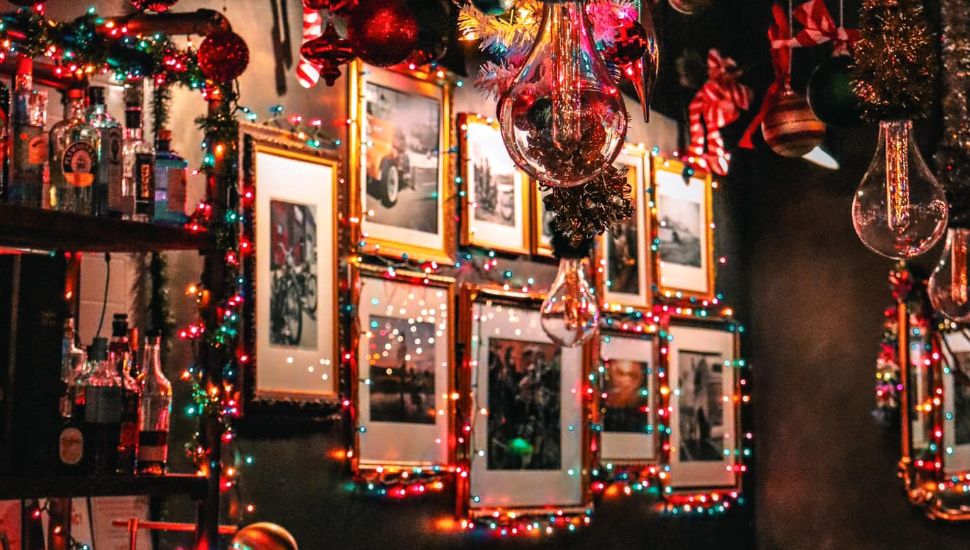 Holiday-Themed Sleigh Bar Comes in West Chester at Slow Hand