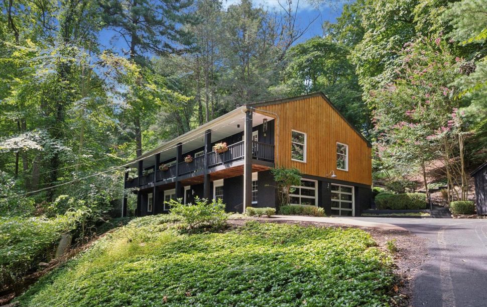 First Bank House of the Week: Contemporary for Sale in Media