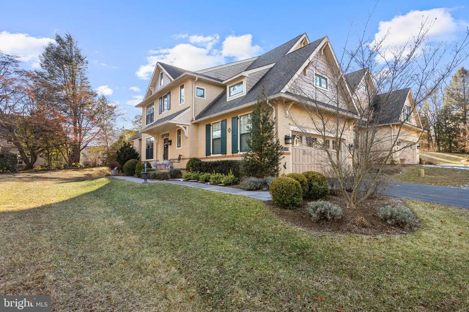 Couple Sells Rose Valley Home as They Downsize to Florida