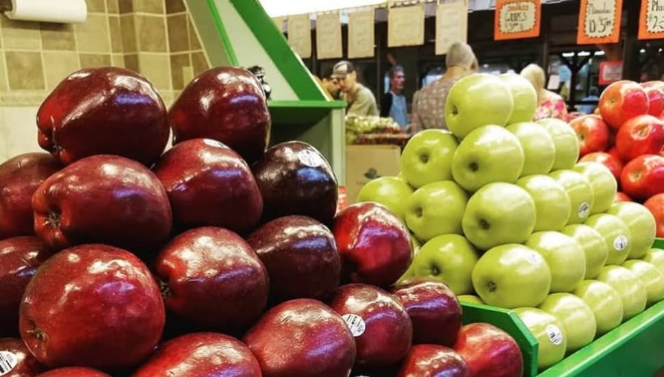 Fresh local apples on display at a produce stand at Booths Corner in Garnet Valley