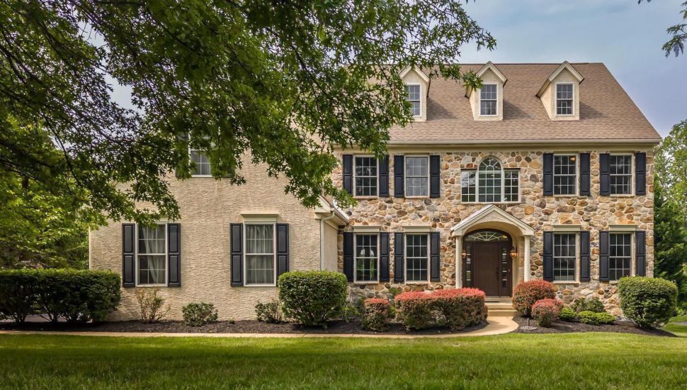 A Colonial home at 9 W. Branch Lane in Thornbury is available for sale.