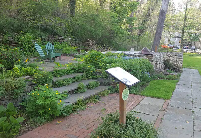 A Gatehouse Garden in Rose Valley.