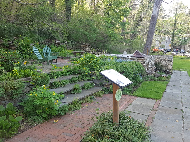 A Gatehouse Garden in Rose Valley.